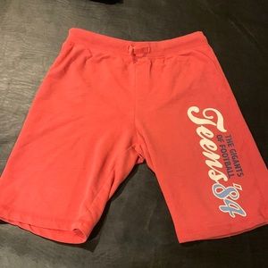 Teens’84 shorts dark pinkish color a stretchy comfortable material